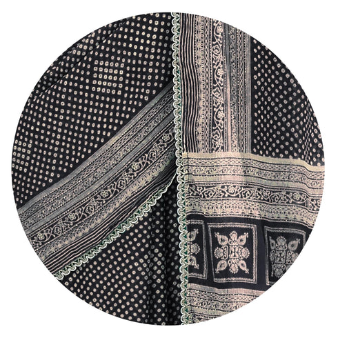 Vasthrlay Fashion Chiffon Paisley Printed Ethnic Wear