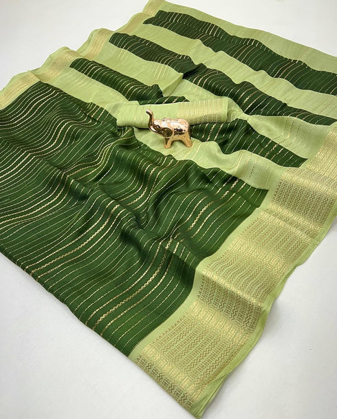 Vasthrlay Saree Floral Printed