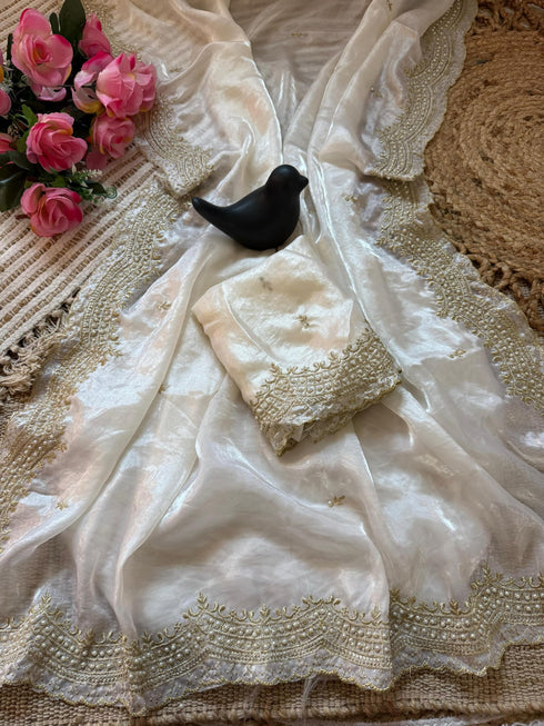 Vasthrlay Embroidery Saree