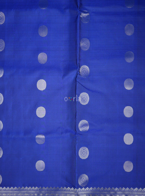 Prakruthi Mughizh Royal Blue & Tea Green Kanchi Border Handloom Soft Silk Saree