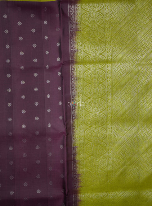 Prakruthi Mughizh Grape & Tea Green Kanchi Border Handloom Soft Silk Saree