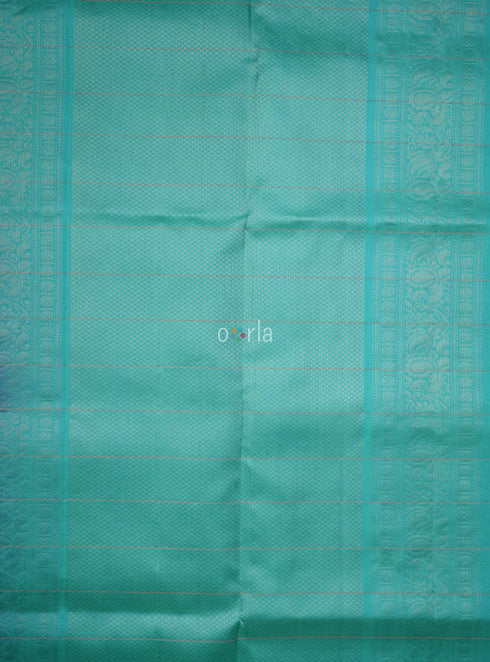Prakruthi Mughizh Rich Mulberry & Blue Checks Bhutta Handloom Soft Silk Saree