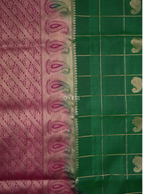 Prakruthi Mughizh Forest Green & Violet Kanchi Border Handloom Soft Silk Saree