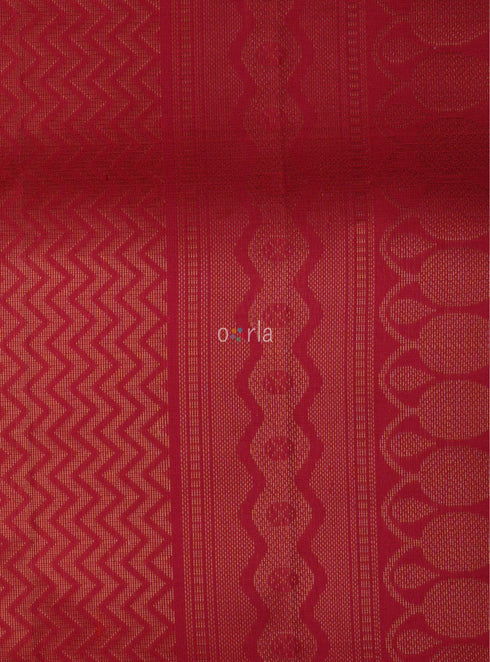 Prakruthi Swarnam Blush & Red Plain Fancy Handloom Soft Silk Saree