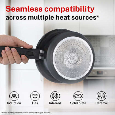 Prestige Svachh Hard Anodised Spillage Control Pressure Cooker 7.5 L Black