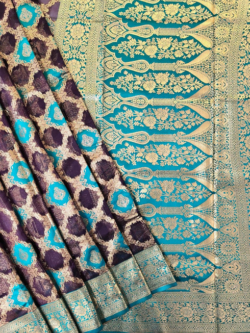 Vasthrlay Banarasi Weaving Contrast