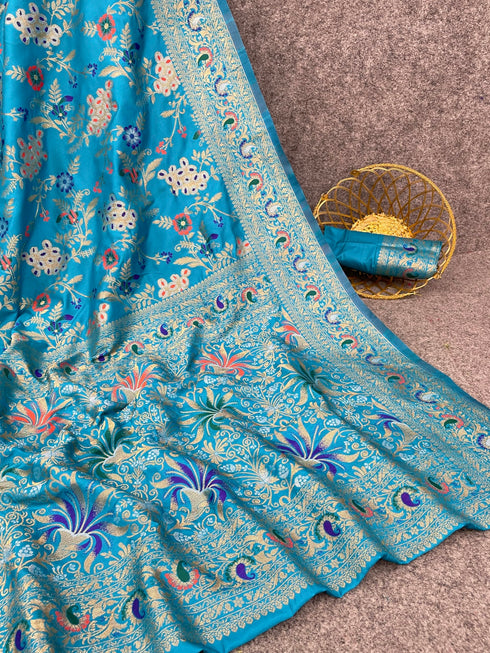 Vasthrlay Banarasi Woven Saree
