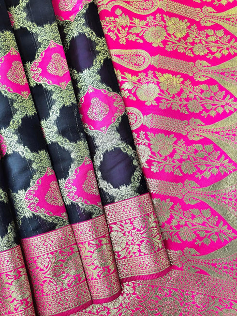 Vasthrlay Banarasi Weaving Contrast