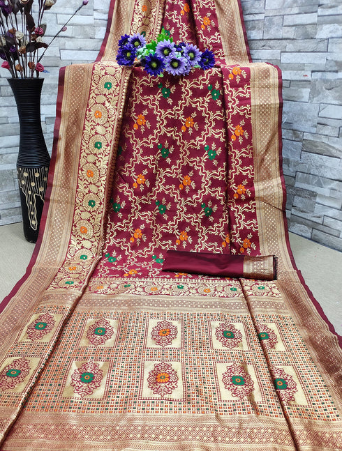 Vasthrlay Magenta Banarasi Designer Saree