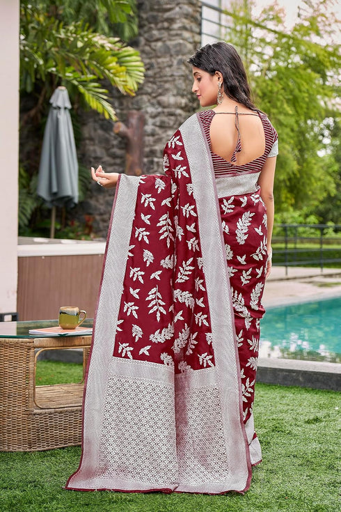 Vasthrlay Banarasi Seagreen Ethnic Wear
