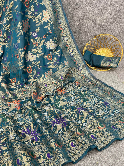Vasthrlay Banarasi Woven Saree