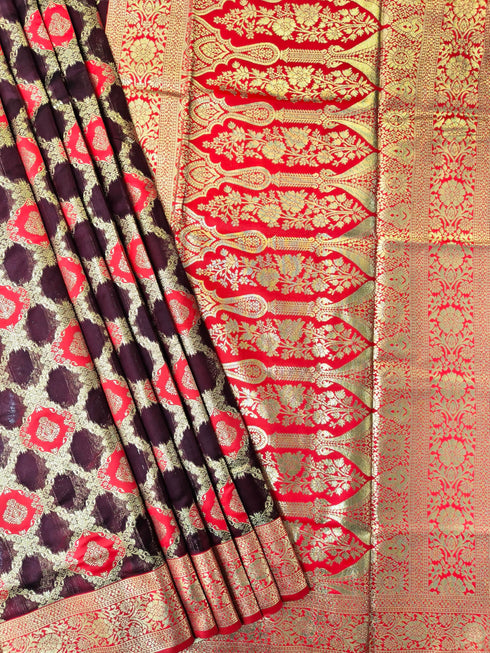Vasthrlay Banarasi Weaving Contrast