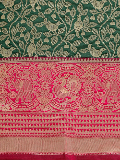 Vasthrlay Banarasi Weaving Saree