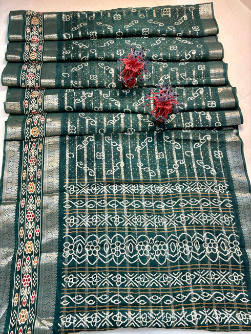 Vasthrlay Tussar Bandhani Weaving