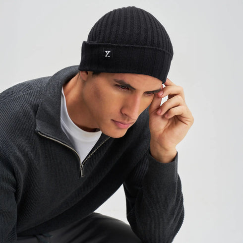 XYXX Winter Beanie - Pitch Black