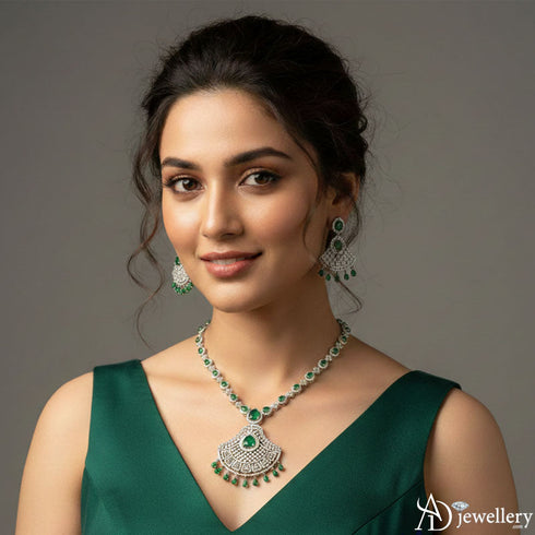 Emerald Necklace Set