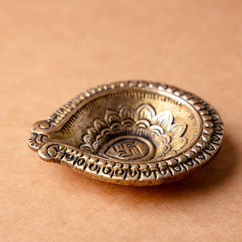 Samskara Home Anit Brass Diya