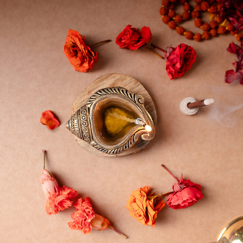 Samskara Home Shankh Brass Diya