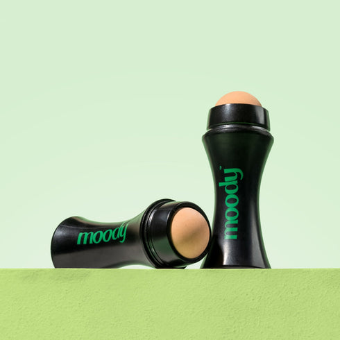 Moody Instamatte Mattifying Oil Absorbing Volcanic Roller