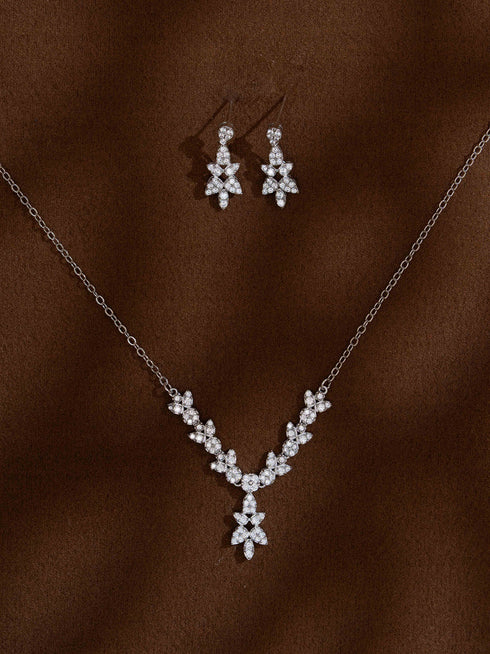 Zeraki Jewels Alya Silver Necklace Set