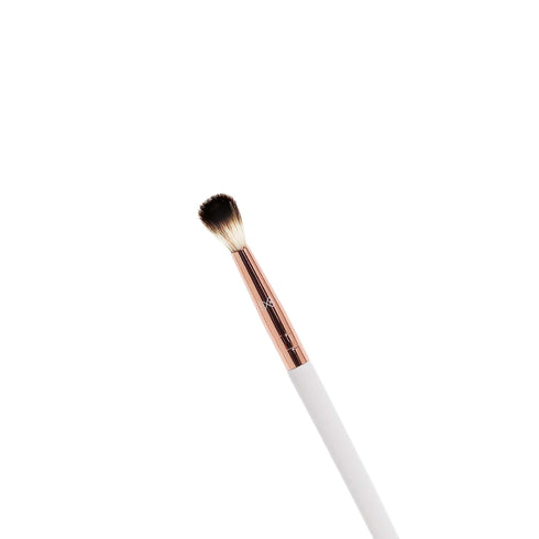 Boujee Beauty Small Fluffy Blending Brush B420