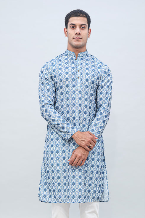 Veshbhoshaa Bluesaanchi Elegantly Casual Dark Blue Kurta Set