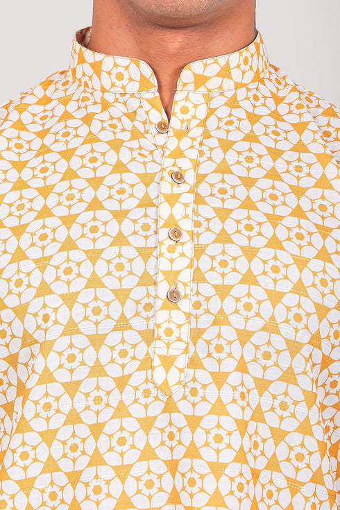 Veshbhoshaa Bluesaanchi Elegantly Casual Yellow Kurta Set