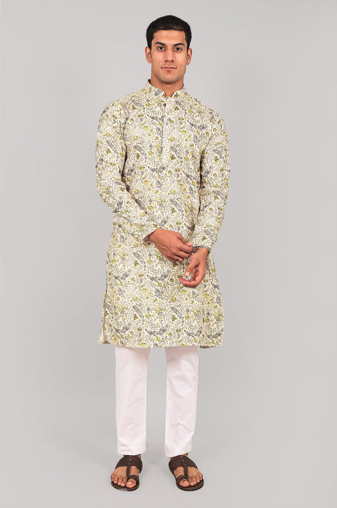 Veshbhoshaa Bluesaanchi Elegantly Casual Cream Flower Kurta Set