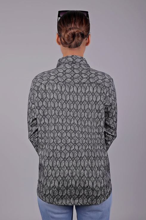 Veshbhoshaa Bluebird Women'S Black Geometric Printed Satin Shirt