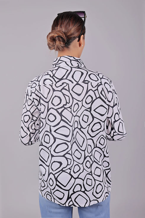 Veshbhoshaa Bluebird Women'S Black And White Printed Satin Shirt