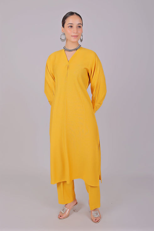 Veshbhoshaa Bluesaanchi Women'S Yellow Kurti With Trouser Pajama Set