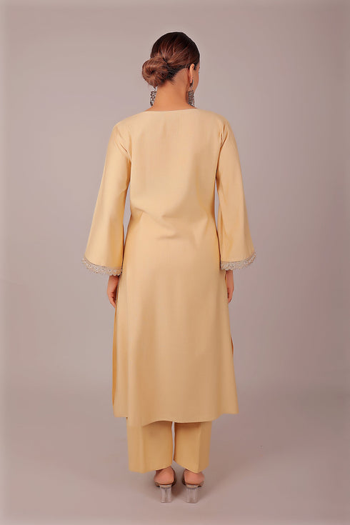 Veshbhoshaa Bluesaanchi Women'S Beige Kurti Pajama Set