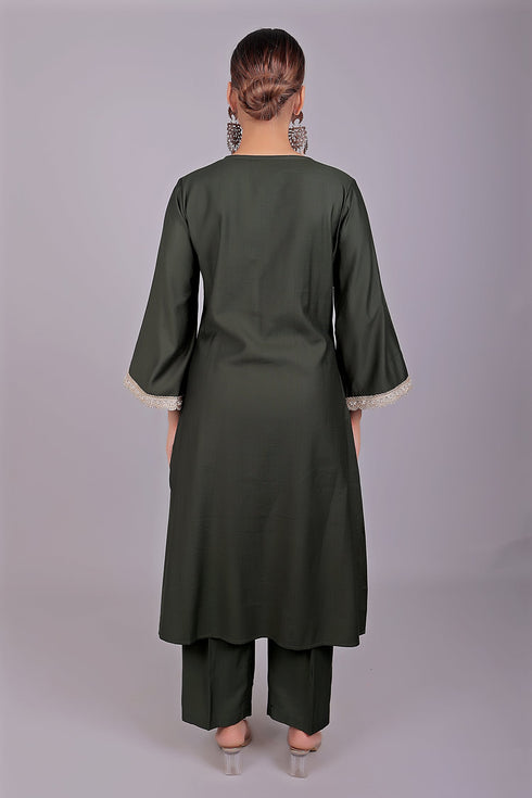 Veshbhoshaa Bluesaanchi Women'S Dark Green Kurti Pajama Set