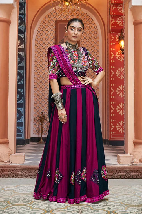 Shubhkala Beautiful Artwork with Best Chaniya Choli for Navratri