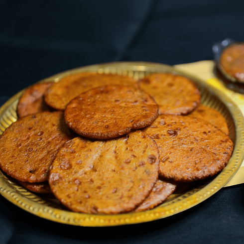 Prakruthi Ariselu | Plain