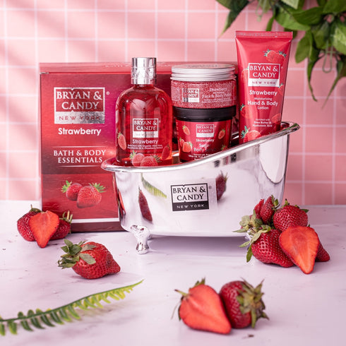 Bryan & Candy Strawberry Bath Tub Essentials