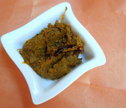 Mithos Karivepaku Pickle (curry leaves) with garlic