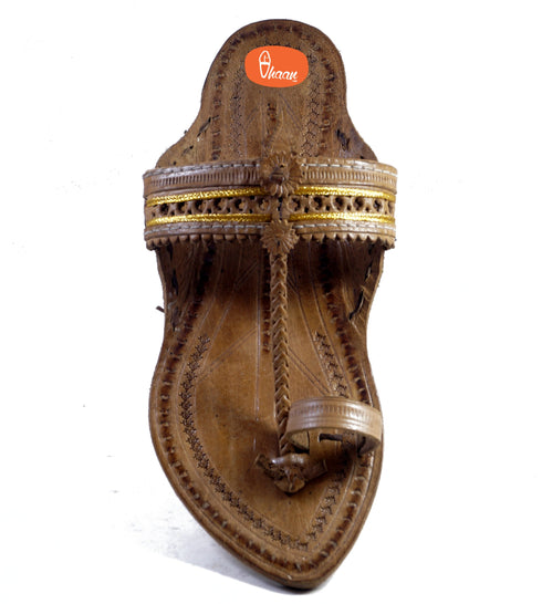 Vhaanfootwear Ladies Kolhapuri Chappal With Jari