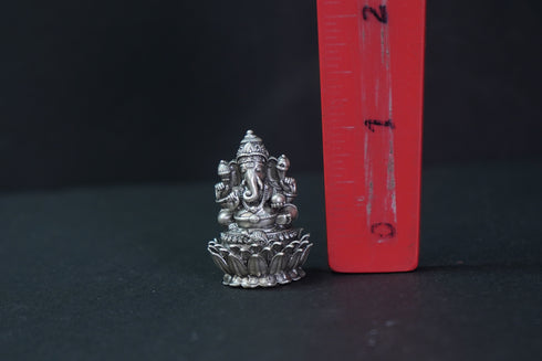 Pure Silver Antique Padmam Ganesh Right Trunk Sitting Big 19.78G By Mahita Collections