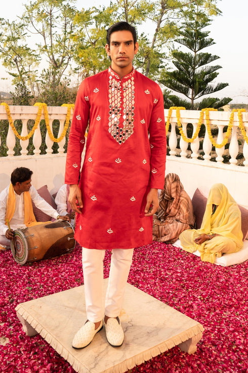 Kzari Auspicious Sindoor Lal Kanch Kurta