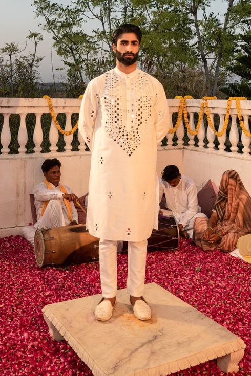 Kzari Ethereal Taj Mahal White Mirror Kurta