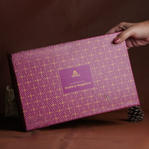 Omay Foods Deluxe Delights Gift Box