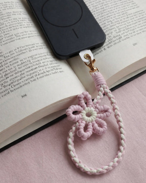 Ecoright Petal Crochet Phone Charm