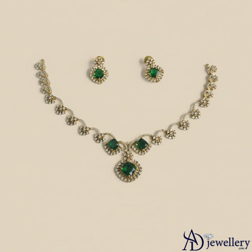 Emerald Floral Choker Necklace Set