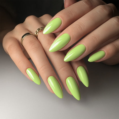 Moraze Cosmetics 4 Glamorous Glossy Nail Polish Kit FREE Top Coat for Extra Gloss