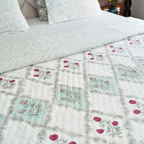 CREATUNIQ Floral Trellis Dream Reversible Hand Block Printed Cotton Quilt