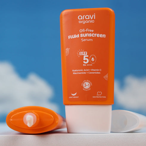 Aravi Organic Oil-Free Fluid Sunscreen Serum SPF 50++++ with Hyaluronic Acid Vitamin C