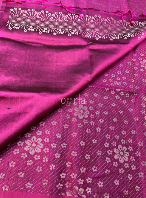 Prakruthi Ezhil Magenta Pure Silver Zari with Sleeve Work Handloom Soft Silk Saree