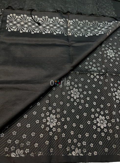 Prakruthi Ezhil Black Pure Silver Zari with Sleeve Work Handloom Soft Silk Saree