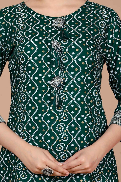Miravan WomenS Rayon Bandhani Print Straight Kurti Green